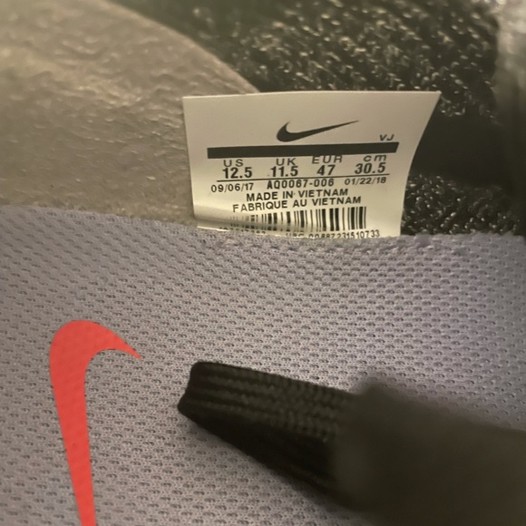 Nike React Flyknit - Picture 2 of 3